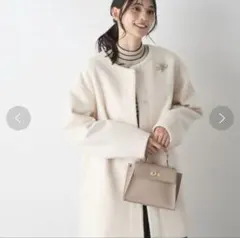 【新品・未使用】Honeys ノーカラーコート アイボリー　ブローチ付き
