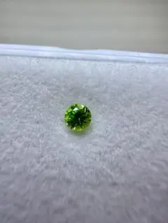 ロシア ウラル産 デマントイドガーネット 2.6mm