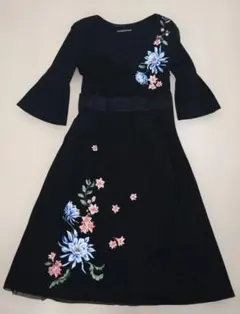 美品 VIVIENNE TAM ボレロ付き 花刺繍 ワンピース ０ 黒 Amazon.co.jp: ヴィヴィアンタム VIVIENNE TAM 花刺繍 フラワー