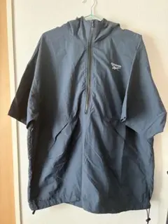 Reebok フード付きナイロンアノラックプルオーバー ハーフジップ ネイビー