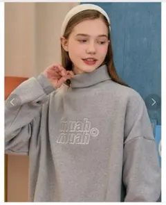 muah muah ハイネックスウェット グレーのサムネイル