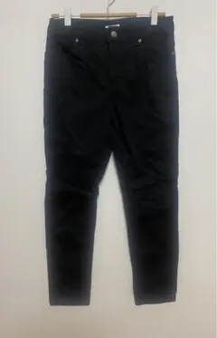 スタイリッシュなブラックスキニージーンズ Mサイズ 美脚効果◎