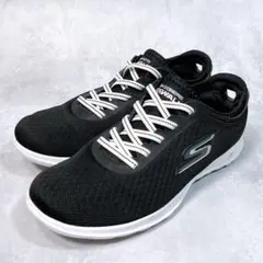 ☆美品☆【スケッチャーズ】軽量スニーカー (23) GO WALK ブラック