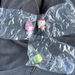 クレヨンしんちゃん✖️サンリオコラボ　ならぶんですガチャポン