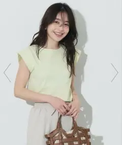 コンパクトTシャツのサムネイル