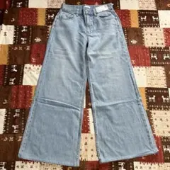 (新品)UNIQLOのドレープワイドフレアジーンズ 24(61㎝) 63Blue