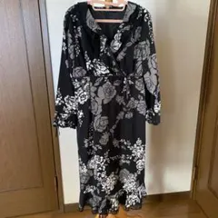 花柄長袖ラップドレスクラス会や入学式卒業式に いかがでしょうか。お値下げしました