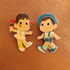 ペコちゃん ポコちゃん ピンバッジ 2個セット 平成レトロ