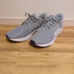 【美品】PUMA スニーカー 29cm グレー メンズ 軽量 SOFTFOAM+のサムネイル