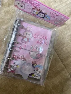 ラブブ　LABUBU シール帳　可愛い ピンク色　20ページ 花型チャーム付