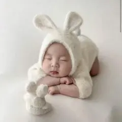 うさぎの耳付きロンパースと帽子セット ニューボンフォト