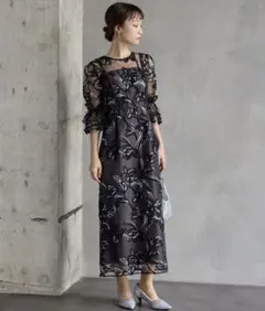 ブラック フラワー刺繍 パーティードレス SMALL