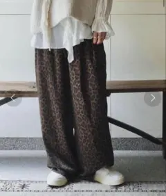 journalstandard luxe レオパードサテン イージーパンツ