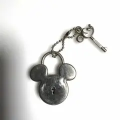 ミッキーマウス 鍵付きキーホルダー