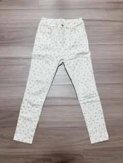 Item thumbnail for item 01a449c4-e617-4f57-b326-3bef451aeab8