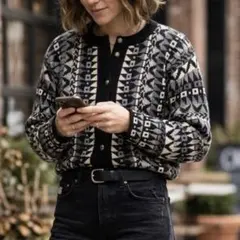 made in UK ピュアウール ニット ショート丈 幾何学模様 ゆったりM