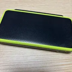 【液晶美品】Newニンテンドー2DS LL ブラック ライム 本体 緑 黒