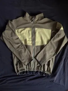 ARC'TERYX ナイロンジャケット カーキ/イエロー