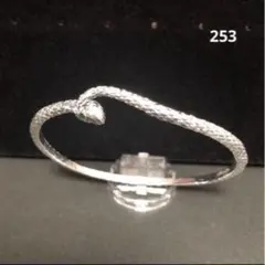 グリーン アイ スネーク バングル ブレスレット シルバーカラー 銀色 蛇 新品
