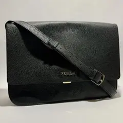 美品 フルラ ショルダーバッグ フラップ レザー ブラック
