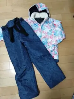 2025年最新】FABLICE スキーウェアの人気アイテム - メルカリ