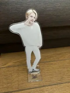 TREASUREヨシ　アクリルスタンド