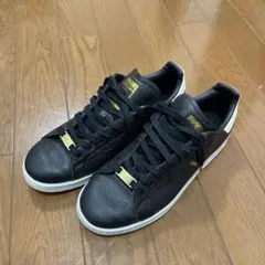 adidas ブラック レザー スニーカー