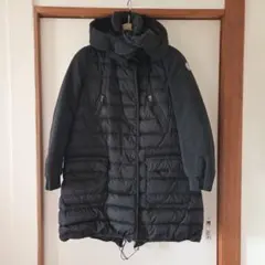 MONCLER・ブラック・ダウンジャケット