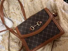 モノグラム柄レザーショルダーバッグ