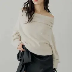 定価7920円　新品未開封　【Chico】ビジュー付きアンゴラオフショルニット