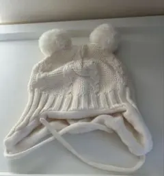 ホワイト ポンポン耳つきニット帽