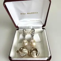 パールイヤリング、ドロップ型と三日月モチーフ2点セット