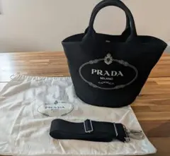 PRADA カナパ ブラックのサムネイル