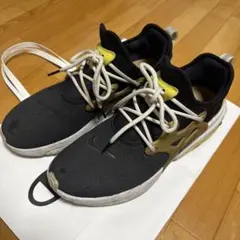 Nike リアクトプレスト