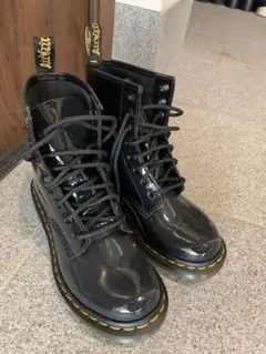 DR MARTENS 1460W PATENT LAMPER 8ホール