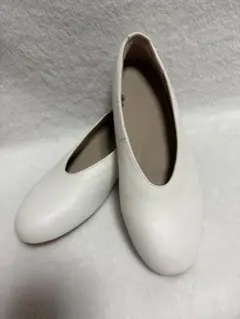 無印良品 疲れにくい レザー深履きシューズ 23.5cm オフ白 羊革のサムネイル