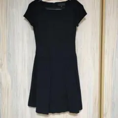 【UNTITLED】美品✨️黒の半袖ひざ丈ワンピースサイズ０