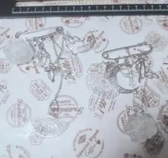 ブローチ　コサージュ　安全ピン　y2k　推し活　ハンドメイド　和風　シルバー