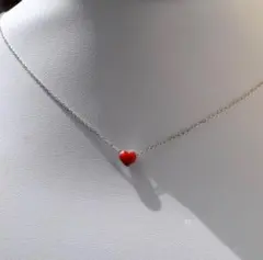 真っ赤なハート シンプル ネックレス　ハートペンダント　ぷっくりハート