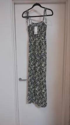 最終価格!!【新品・未使用】UNIQLO 肩ひも マキシ丈 ワンピース