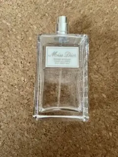 ミス ディオール シルキー ボディ ミスト 100ml