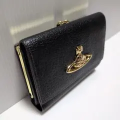 ✦極美品✦　ヴィヴィアンウエストウッド　三つ折り財布　レザー　黒　オーブ　がま口