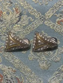 三角形デザイン イヤリング シルバー ゴールド