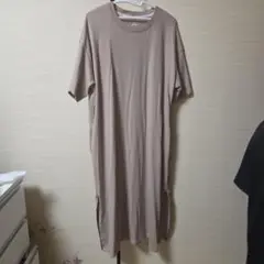 Under Armour XL カットソーワンピース ベージュ