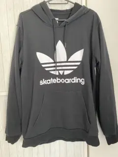 アディダスパーカー　トレーナー　スウェット　M ブラック　メンズ