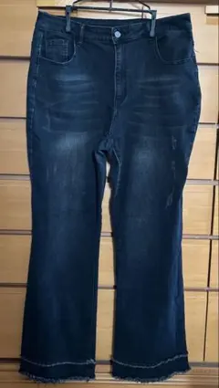 ブラックジーンズ ダメージ加工 4L ストレッチあり