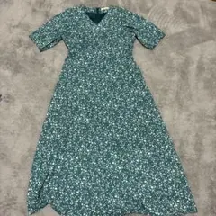 《BEAMS HEART》フラワーワンピース