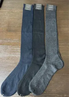 ハイソックス　25センチ　3足で　メンズでも、レディースでも