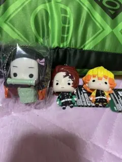 鬼滅の刃　ゆらゆらマスコット　炭治郎　禰豆子　善逸