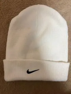 M*a様 NIKE ニット帽 ビーニー ホワイトのサムネイル